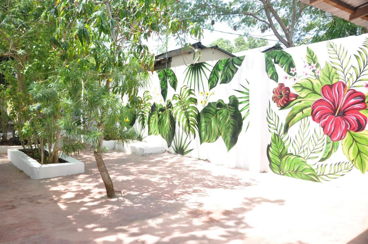 Papaya Guest House Nungwi Exterior photo