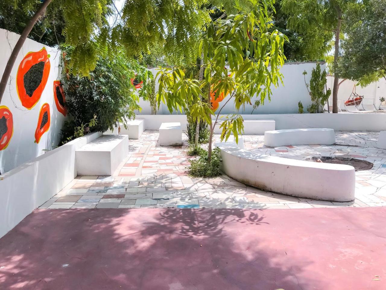 Papaya Guest House Nungwi Exterior photo