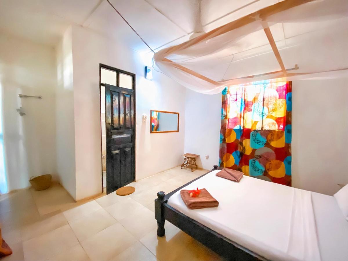 Papaya Guest House Nungwi Exterior photo